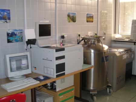 laboratoř hematopoetických buněk.jpg